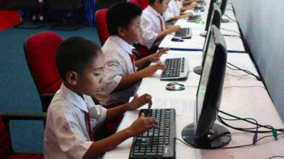 Pendidikan Komputer untuk Masa Depan: Menyongsong Era Digital